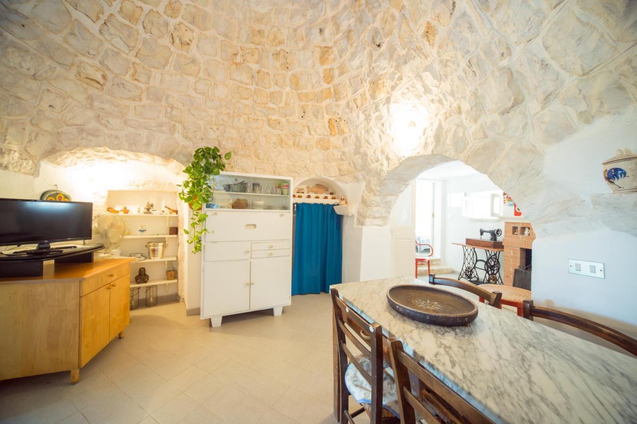 Trulli Girasoli E Viole Cocolicchio Exterior photo